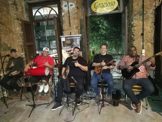 Grupo de Samba e Pagode