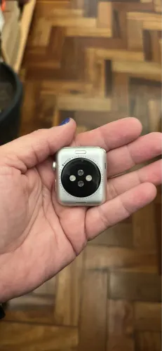 Apple Watch Series 3 42mm trincado