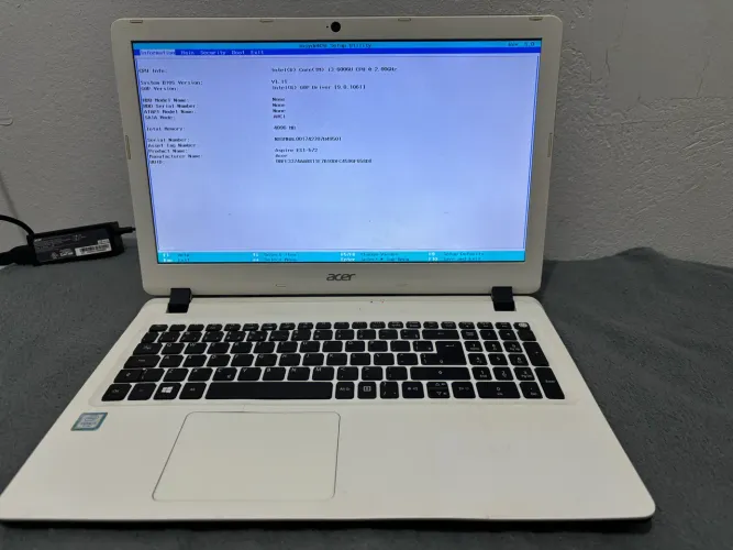 Notebook Acer Aspire ES1-572