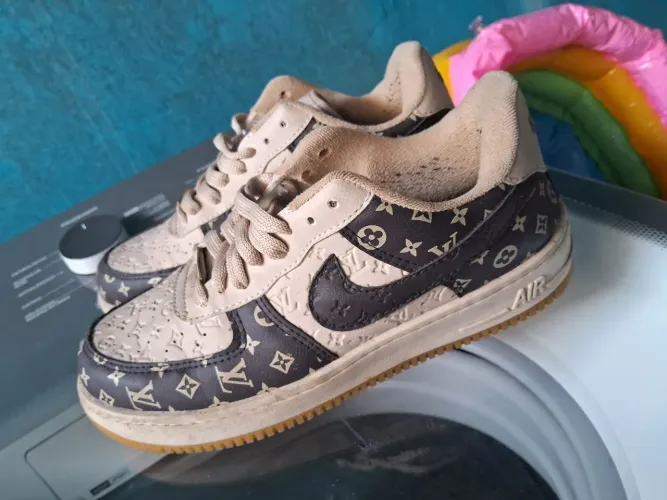 Tênis Nike Air Force Louis Vuitton