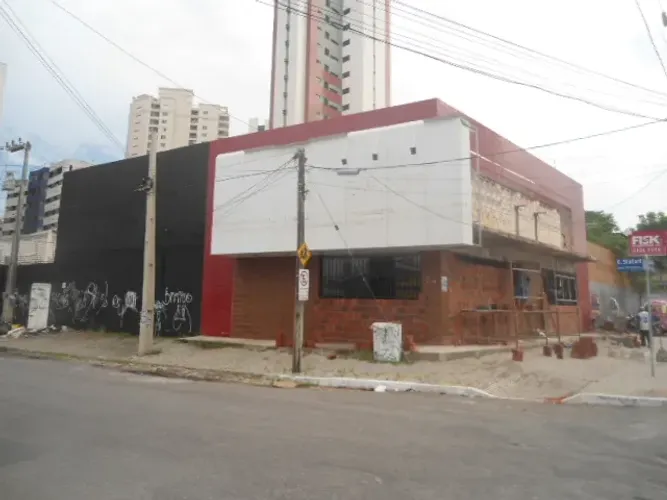 OPORTUNIDADE!!! Prédio Comercial na Eng. Santana Junior, 420m2, amplo estacionamento... Lo