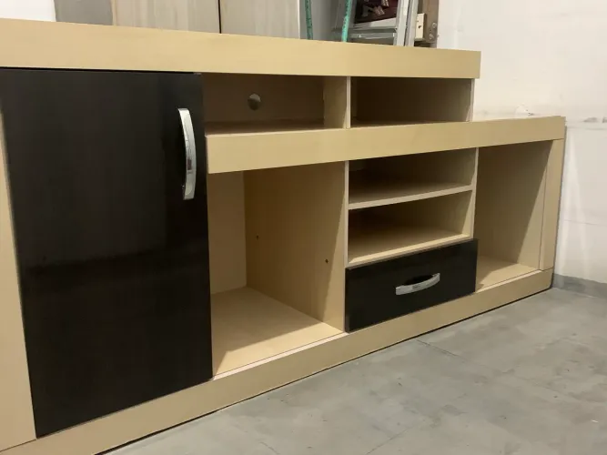 Vende se um Rack