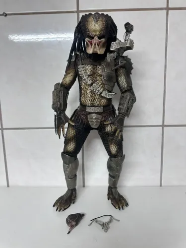 neca predador