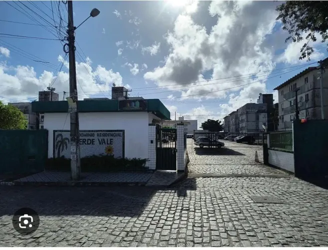 Apartamento com 2 dormitórios à venda por R$ 98.000,00 - Geisel - João Pessoa/PB