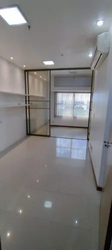 Alugo Sala 28 M no Sky Platinum 