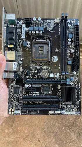 Gigabyte h110m sexta e sétima geração semi nova