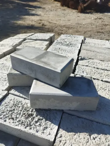 PAVER DE CONCRETO 20×10×6cm