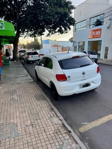 Volkswagen Gol Geração VI I-trend 1.0 8V Total Flex Mec. 4P 2015