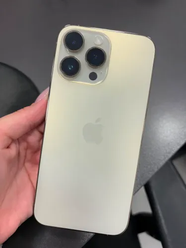 IPhone 14 Pro Max Dourado