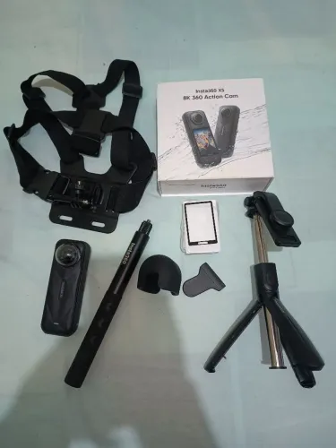 Insta360 x5 + acessórios usada 5x zera 