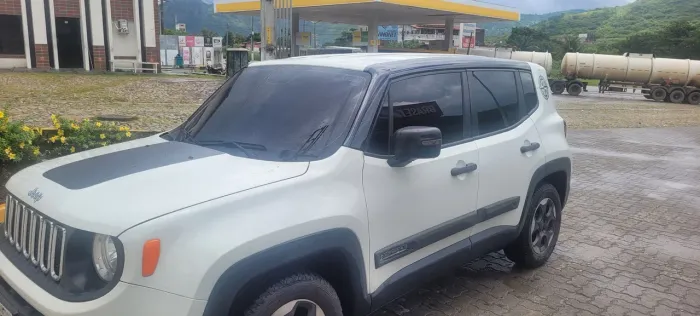 Jeep Renegade Sport 1.8 4X2 Flex 16V Mec. 2016