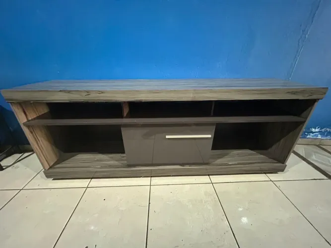 Rack MDF com Rodinhas