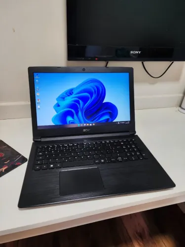 Notebook Acer 4gb DDR4 HD 1 Tera bateria 4h Tela grande