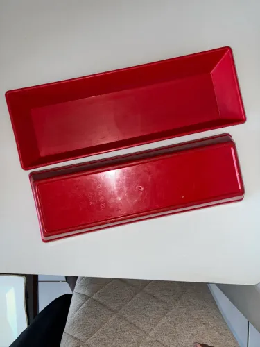 Travessa Stillo Retangular 4l Vermelha Em Polipropileno Linha Tropical