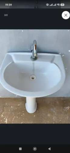 Lavatório de banheiro