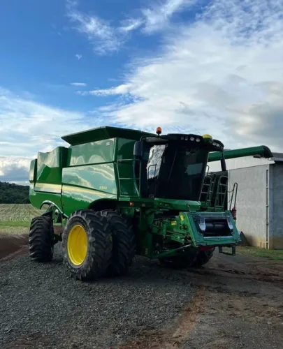 Colheitadeira JOhndeere S540 2016