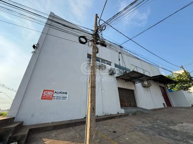 Salão Comercial com Aproximadamente 1.098m² no Bosque da Saúde