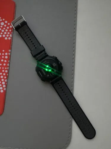Garmin Forerunner 235 (com carregador)