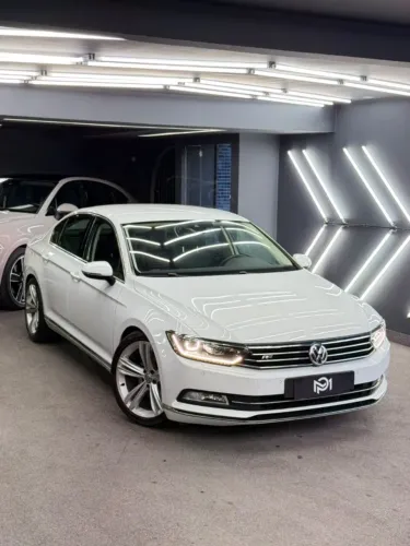 Volkswagen Passat Highline 2.0 TSI 220cv Tip. 2018