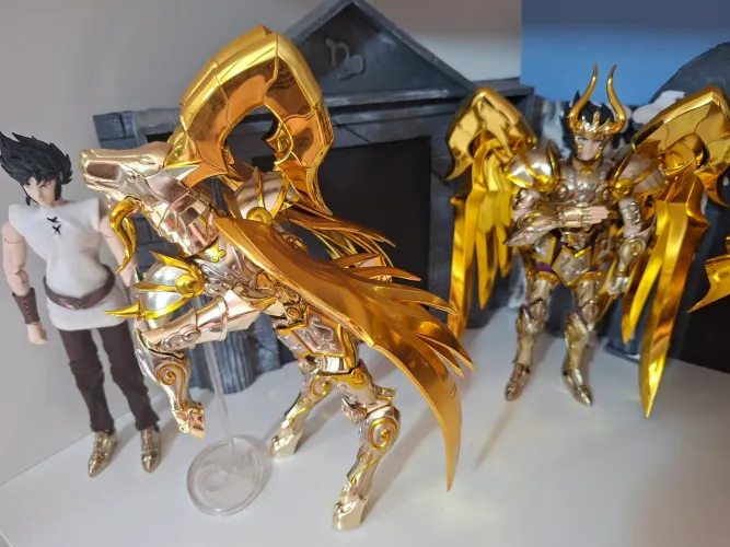 Cloth Myth Shura de Capricórnio SOG Bandai e Great Toys (personagem + object + plain)