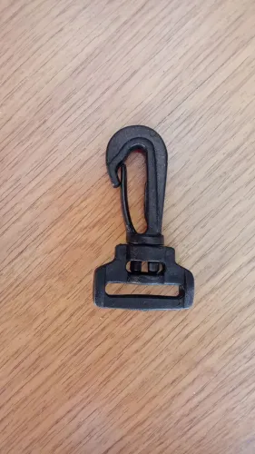 Mosquetão 20 mm plástico preto - 50 unidades