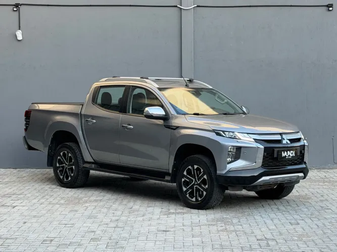Mitsubishi L200 Triton Sport HPE-S 2.4 CD Dies. AUT 2023