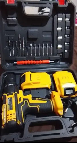 Parafusadeira furadeira 3 funções