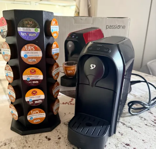 Cafeteira Três Corações Passione - Completa Semi Nova