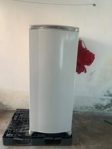 Geladeira cônsul .