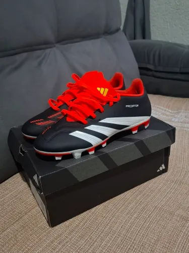Chuteira Campo Adidas Predator Club