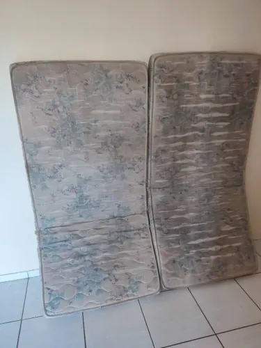 Colchão solteiro para doação