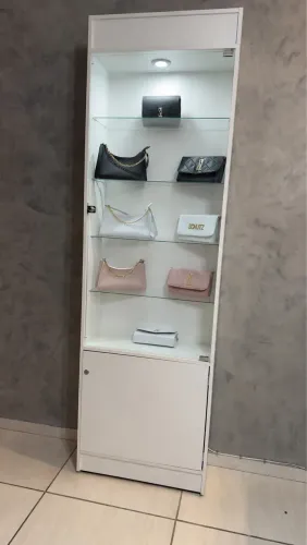 Armário vitrine Expositor de vidro com led