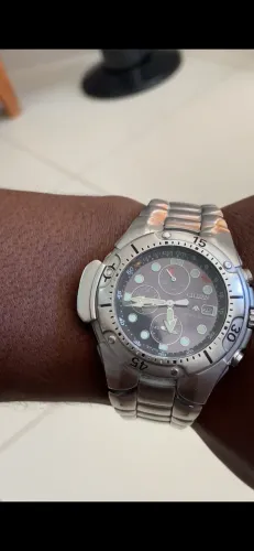 Relógio eco-drive BJ2040