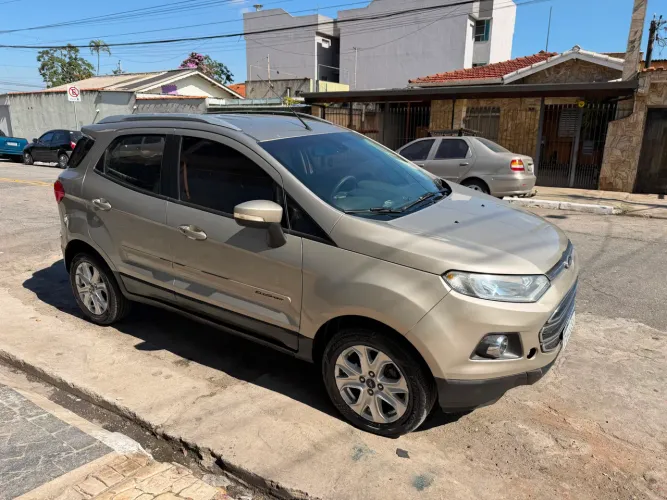 Ford Ecosport Titanium 2.0 16V Flex 5P Aut. 2015