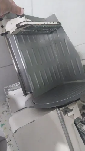 Máquina de fatiar frios