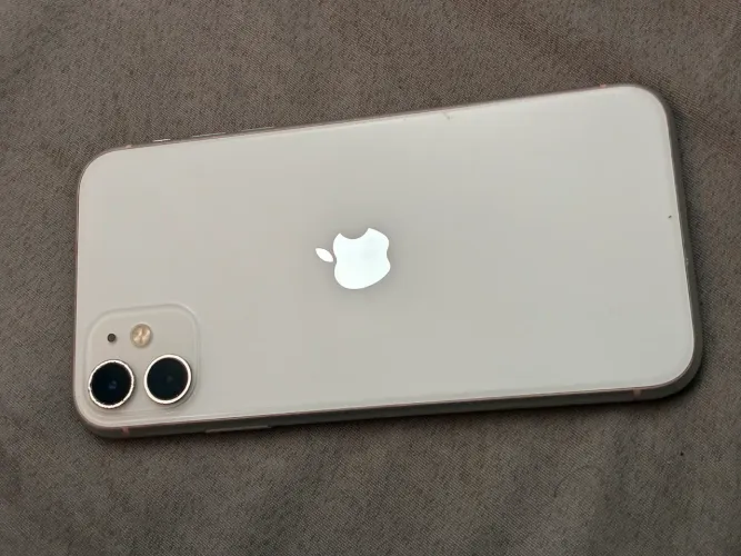iPhone 11