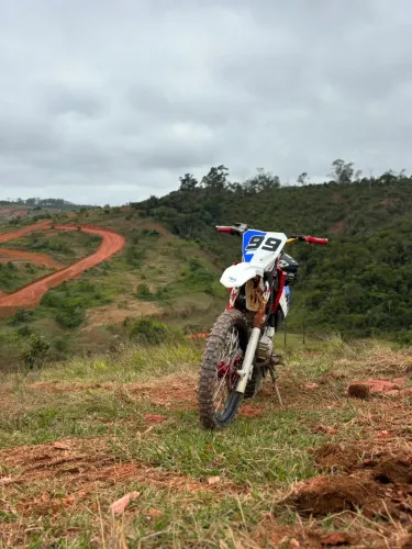 Xre preparada pra trilha