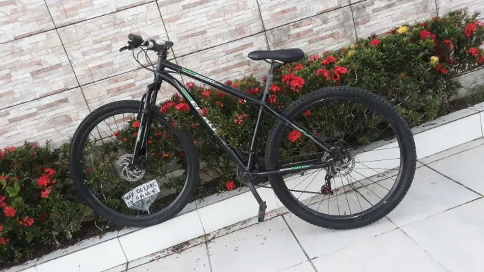 Vendo bicicleta aro 29 quadro 19 nada a pra fazer