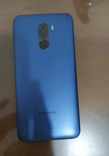 Xiaomi Poco F1 128 Gb Ram 6 Gb Snapdragon 845 Pequenas Manchas