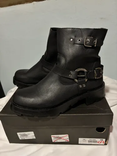Bota coturno de couro (nunca usada)