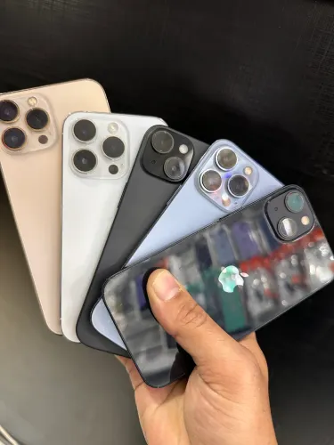 iPhone semi novos 