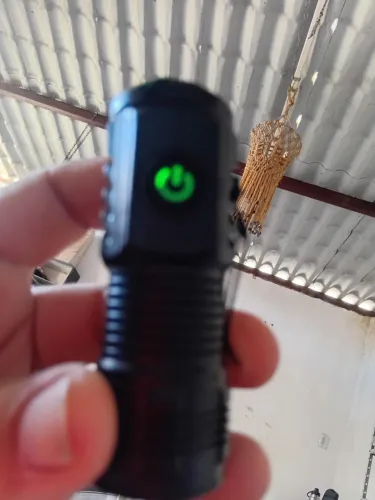 LANTERNA LED COMPACTA