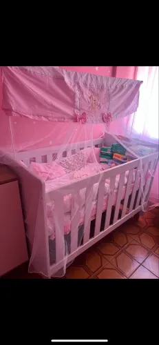 Berço 3 em 1 branco novo com colchão + kit berço rosa
