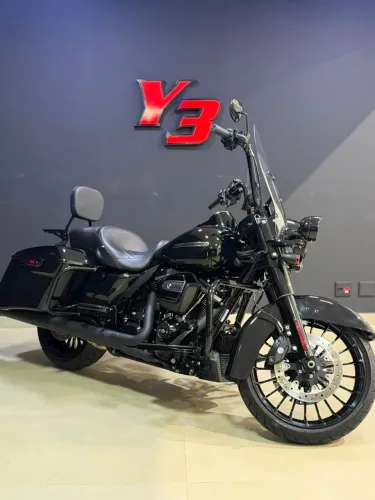ROAD KING SPECIAL FLHRXS PRETA 2018/2018
