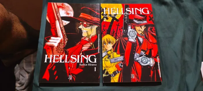 Mangás Hellsing vol 1 e 2