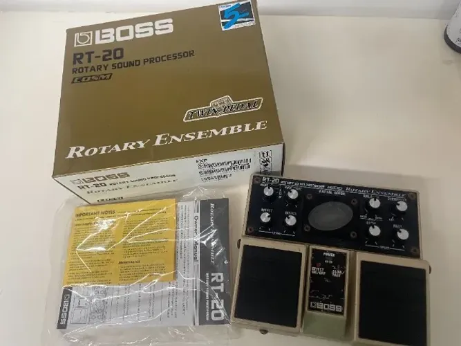 PEDAL BOSS RT-20 ROTARY ENSEMBLE