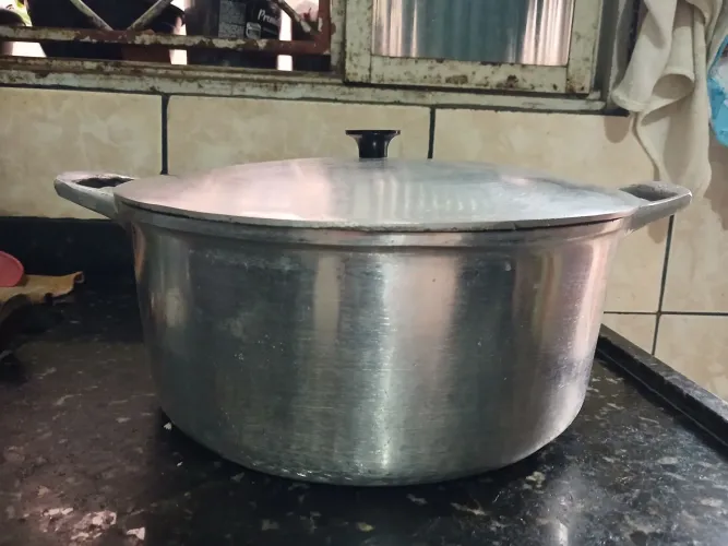 Panela Caçarola 26 Cm Aluminio Fundido Batido Grosso 4,57 L