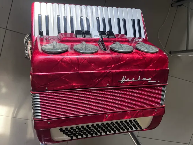 Acordeon Hering 80 baixos