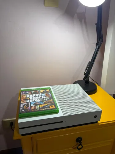 Xbox One S - 1Tb