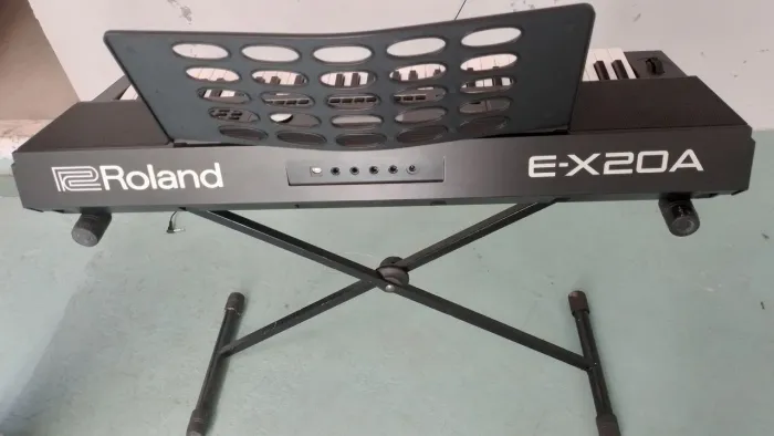 Teclado roland arranjador ex 20a